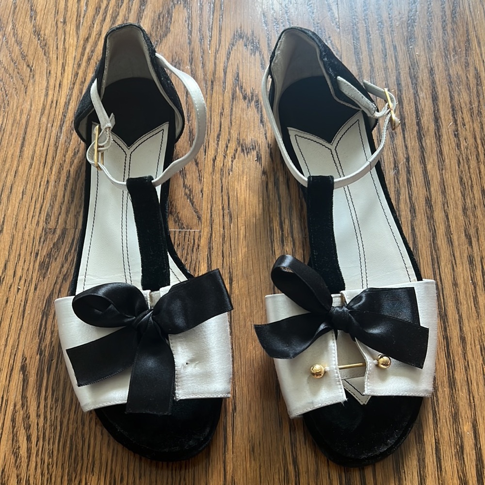 Chanel flats
